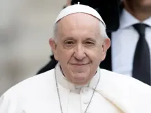 البابا فرنسيس في المقابلة العامّة في ساحة القديس بطرس في 4 مايو 2022.