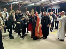 يونان يلتقي المؤمنين في كنيسة أمّ الرحمة السريانيّة الكاثوليكيّة في كونكورد-سيدني، أستراليا
