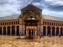 آثار كنيسة يوحنا المعمدان الباقية ضمن المسجد الأموي بدمشق