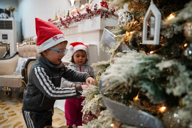 من أجواء عيد الميلاد في الحمدانيّة، العراق