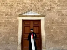البطريرك يونان في زيارة تفقّديّة لمتابعة ترميم كاتدرائيّة مار جرجس في بيروت